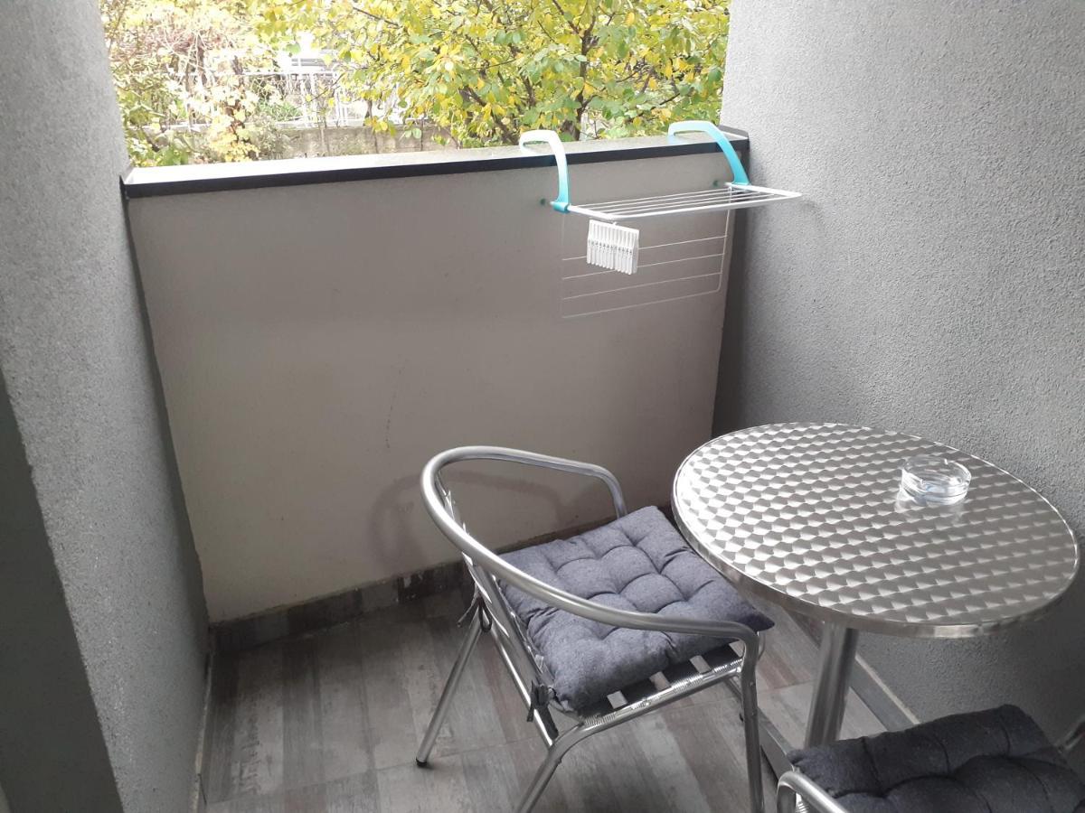 Apartman Vlada Appartement Pirot Buitenkant foto